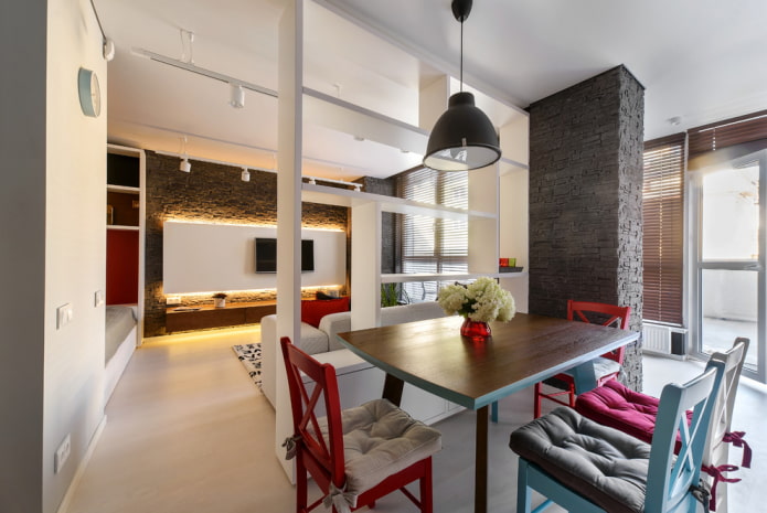 scheidingswandkast in het interieur van de keuken-woonkamer