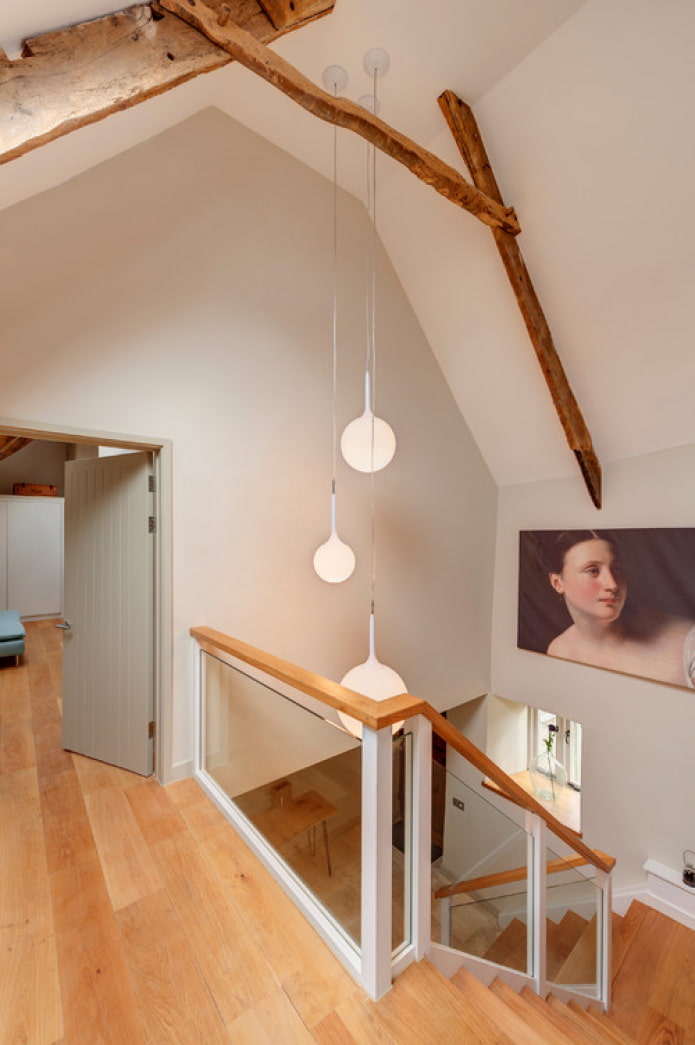 houten leuningen met glas