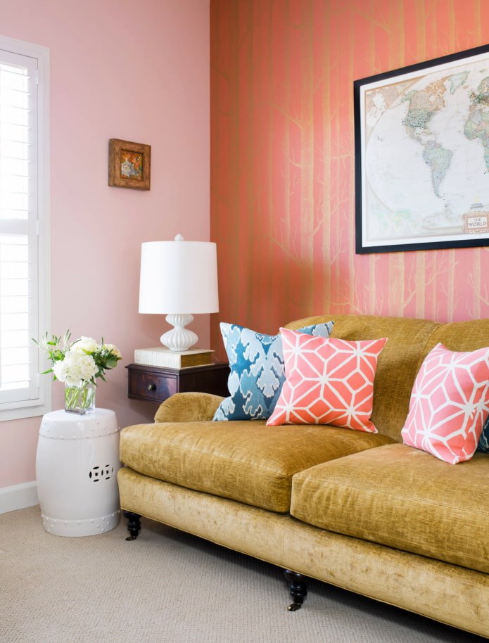 donkere perziktinten in het interieur