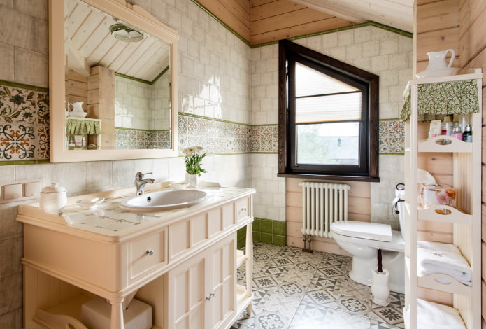 tegels in het interieur van de badkamer in Proven?aalse stijl