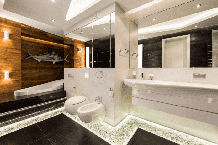 vloerverlichting in het badkamerinterieur