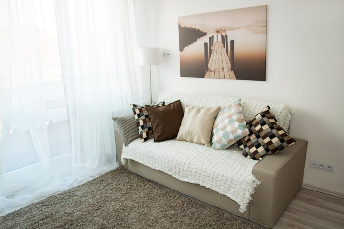 sprei voor een bank in het interieur van de woonkamer