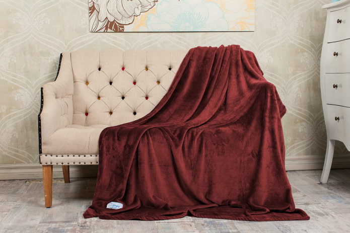 sprei voor een bank in het interieur