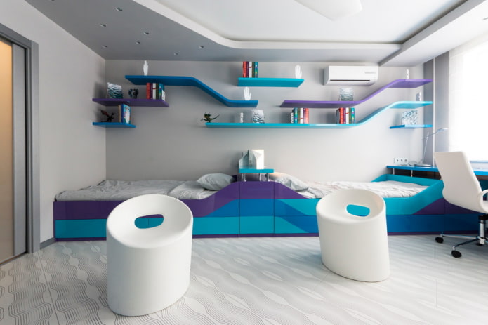 planken in het interieur van een jongenskamer