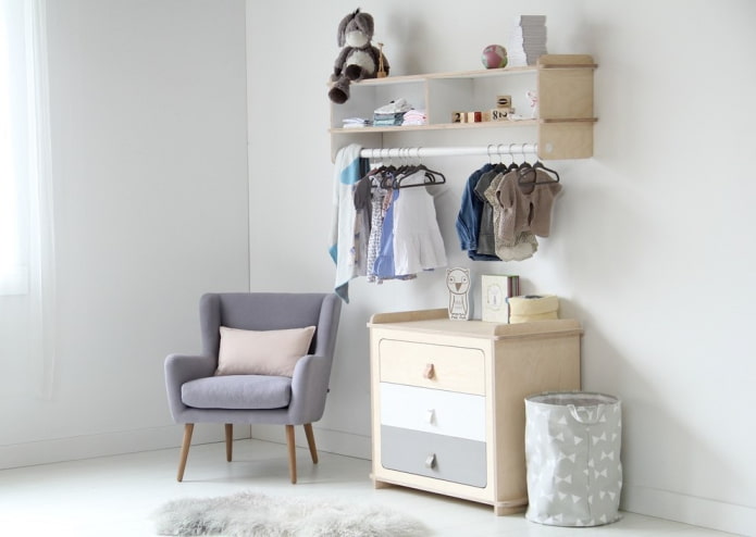 planken voor spullen in de kinderkamer