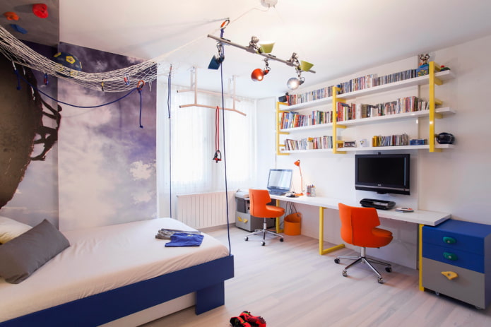 boekenplanken in het interieur van de kinderkamer