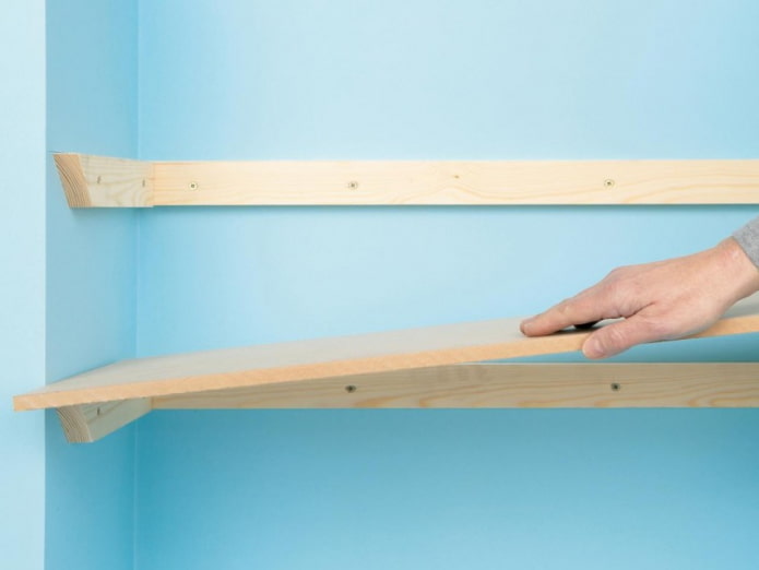 De plank installeren