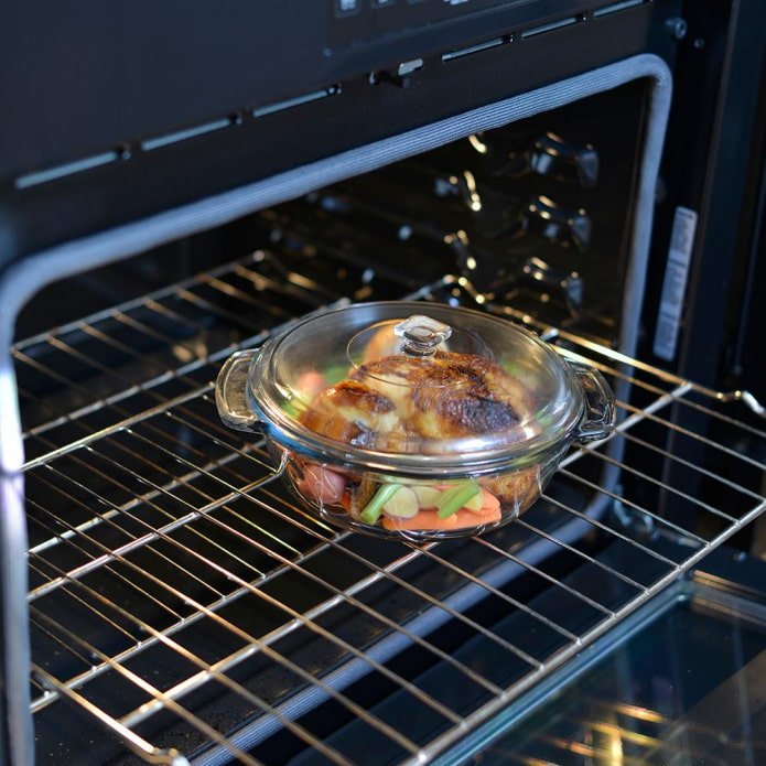 kookgerei voor een elektrische oven