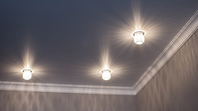 plint voor spanplafond