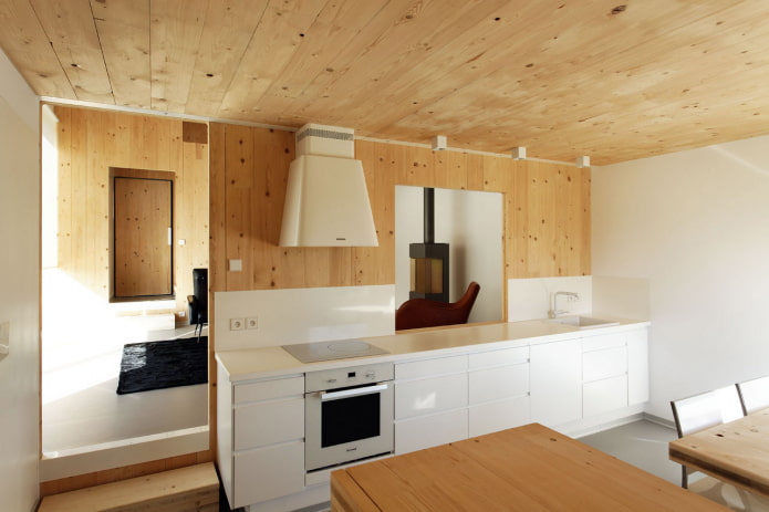 plafondpaneel met overgang naar de muur