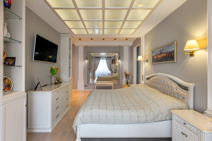 glazen plafondstructuur met achtergrondverlichting