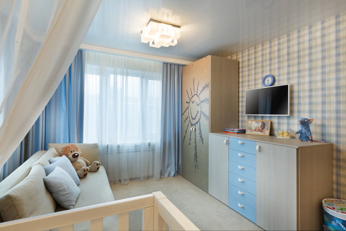 glanzend spanplafond in de kinderkamer