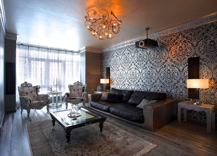 Venetiaans plafondpleisterwerk in de woonkamer
