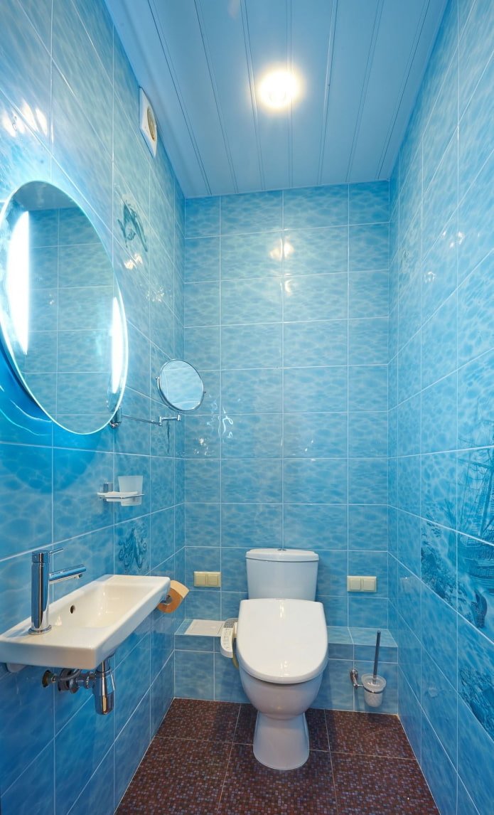 kunststof plafondpanelen in de badkamer
