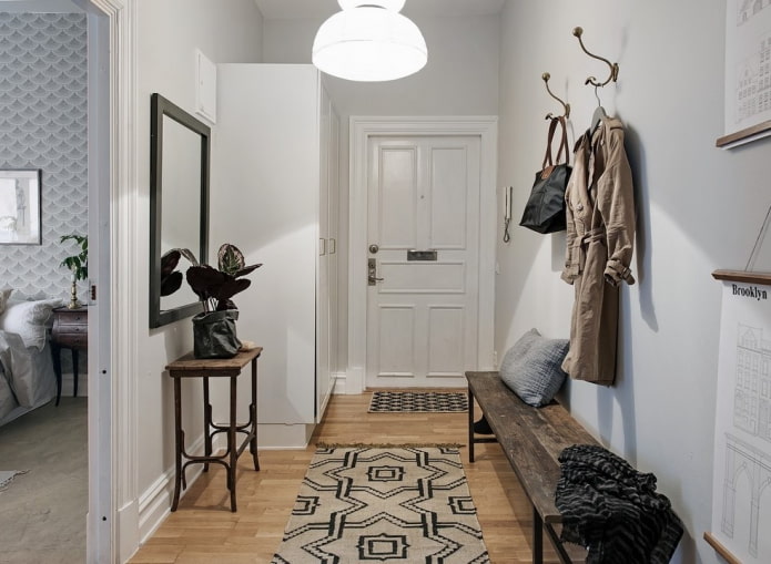 meubels in het interieur van de gang in Scandinavische stijl