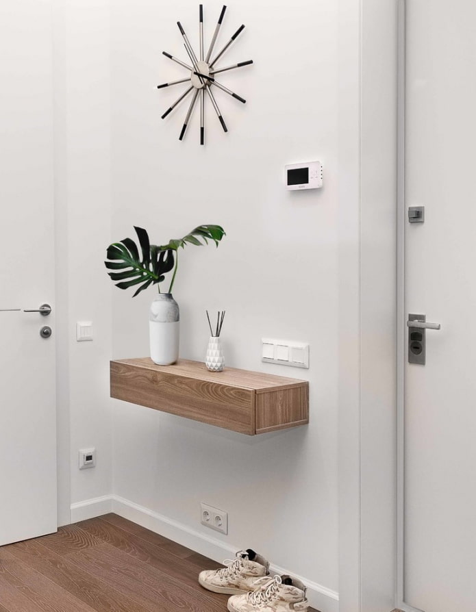 inrichting in het interieur van de gang in hightech-stijl