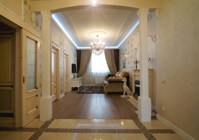 veel deuren in de woonkamer