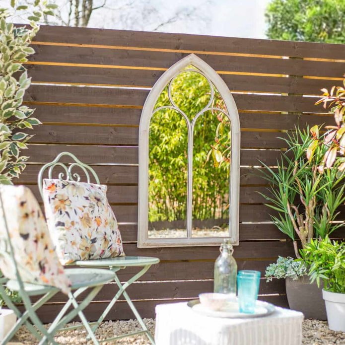 Spiegel in de tuin 
