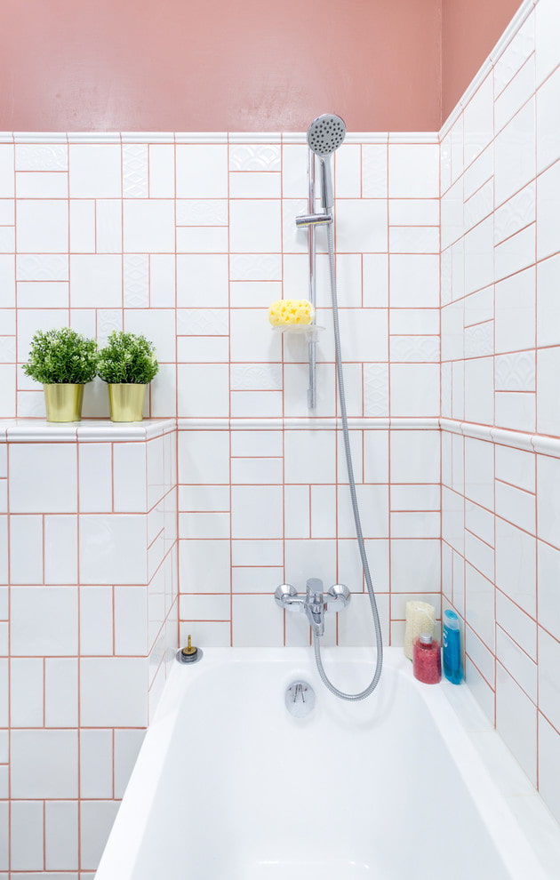 modulaire tegelindeling in de badkamer