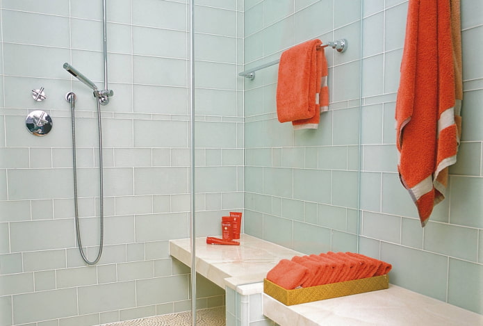 modulaire tegelindeling in de badkamer