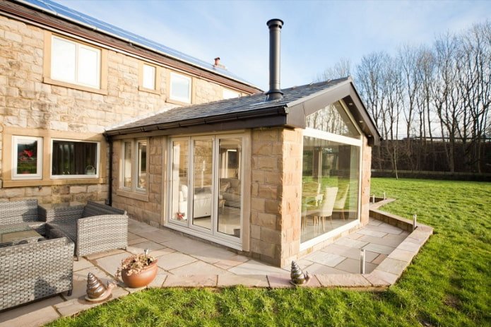 Uitbouw aan het huis