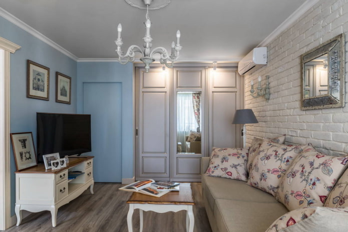 kledingkast in de woonkamer