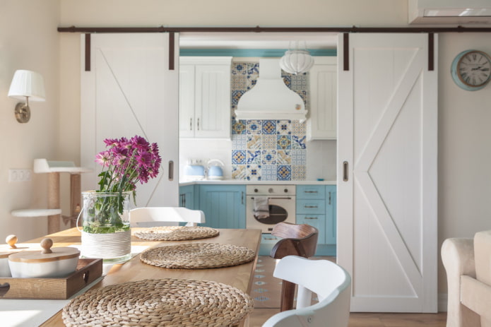 schuifpanelen in Provence-stijl