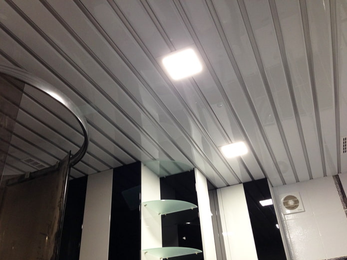 witte lattenconstructie