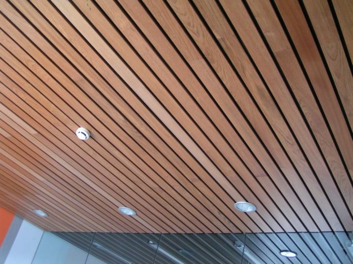 open type lamellenplafondconstructie