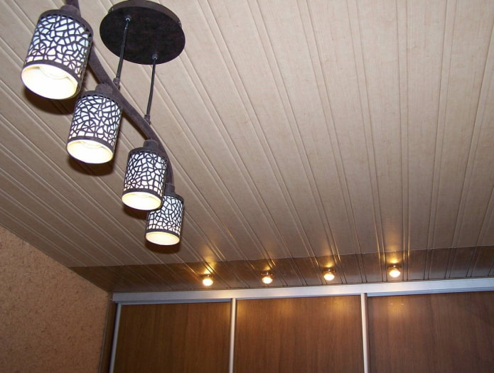 lamellen hangconstructie in de gang