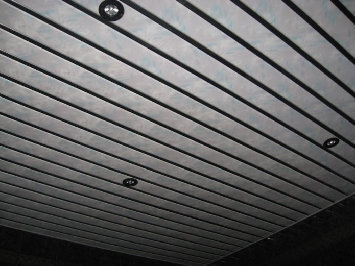 lamellenconstructie onder marmer