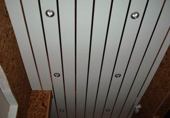 platte lamellen plafondconstructie