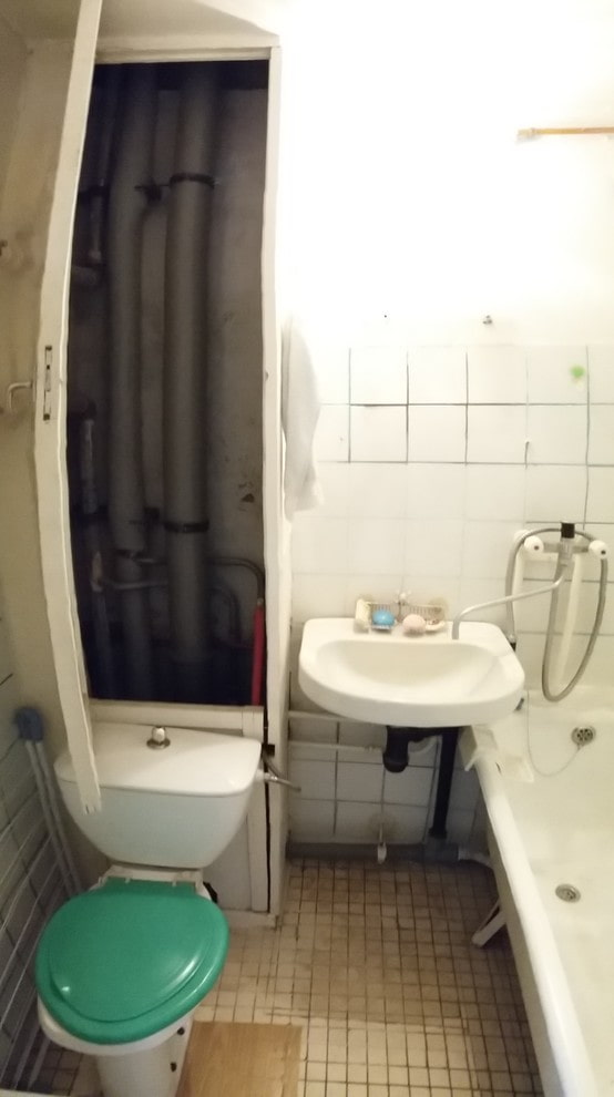 Badkamer v??r de renovatie