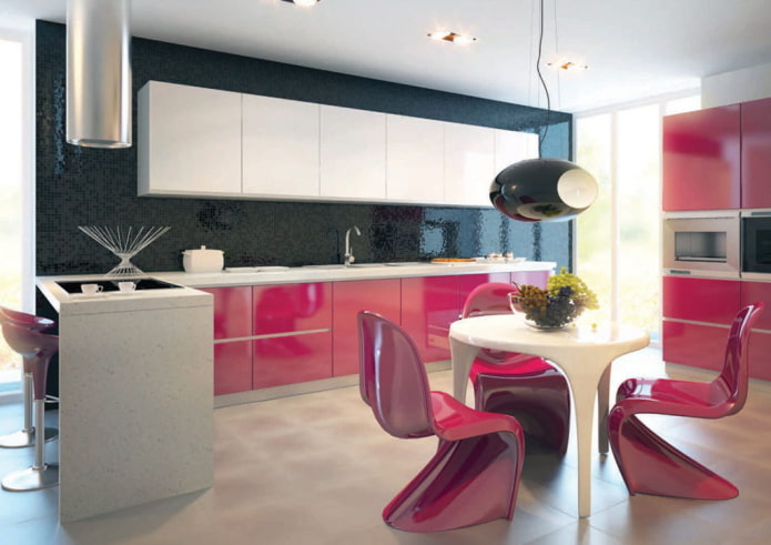 meubels en apparatuur in het keukeninterieur in roze tinten