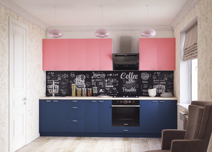 keukeninterieur in roze en blauwe tinten