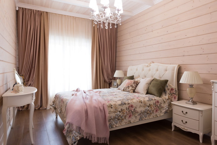 slaapkamerdecoratie in roze tinten