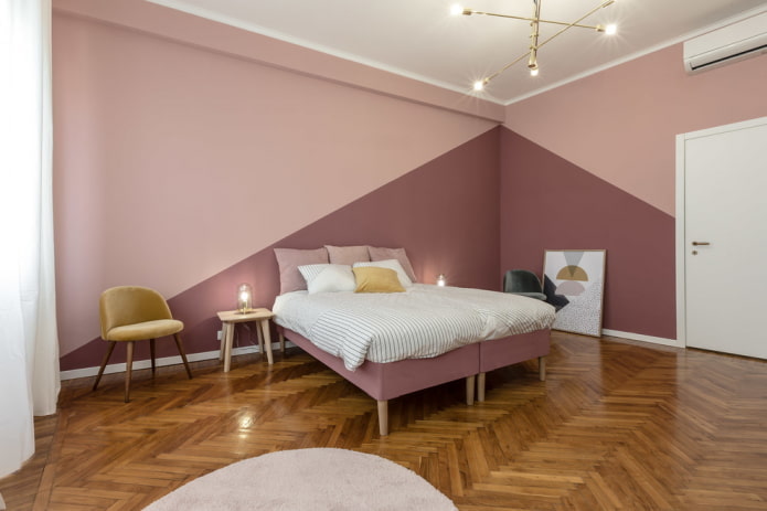 slaapkamerdecoratie in roze tinten