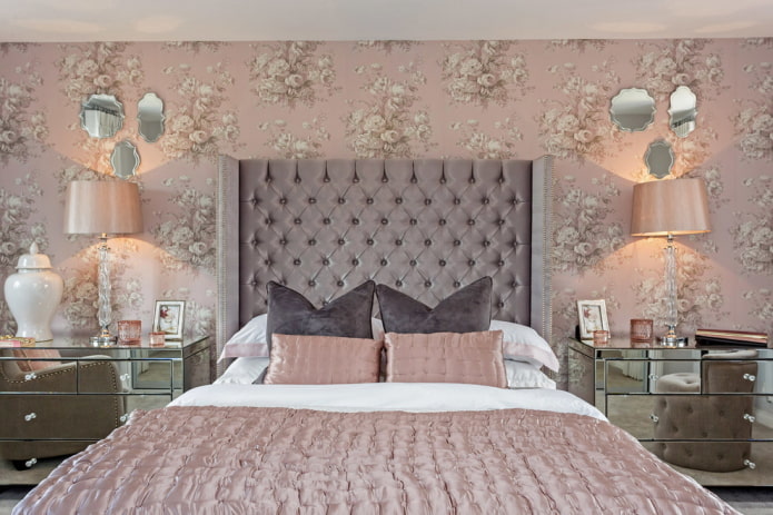 roze slaapkamer in neoklassieke stijl
