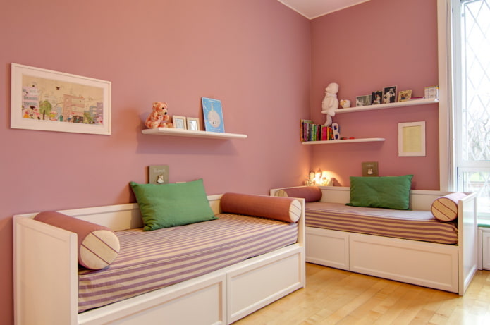 roze slaapkamerinterieur voor twee meisjes