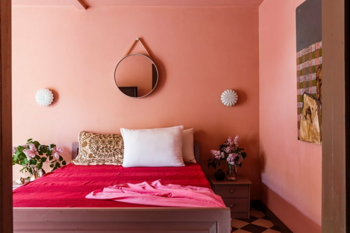 slaapkamerinterieurdecoratie in roze tinten