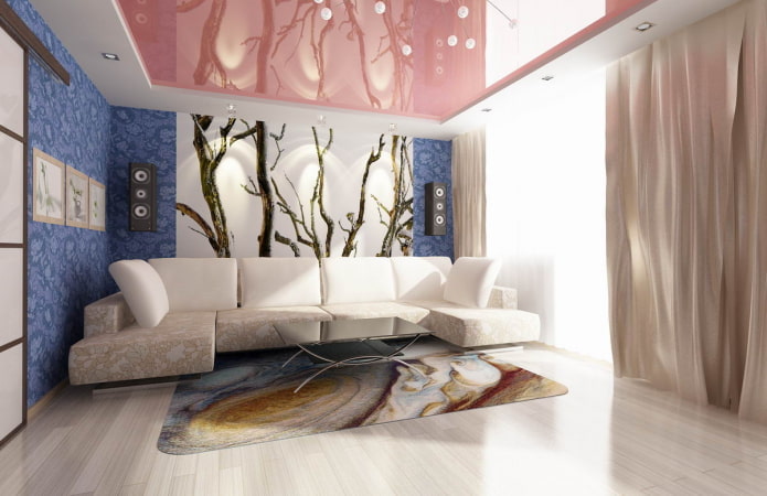 roze spanplafond in het interieur