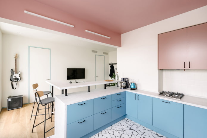 plafond roze geverfd