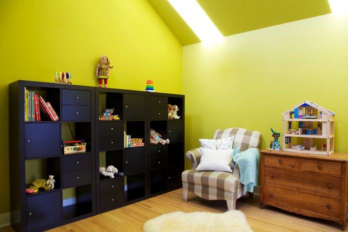 saladegroene muren in de kinderkamer