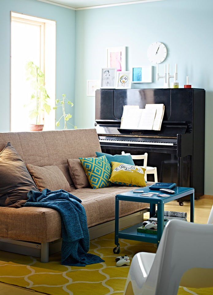 Bedinge met bruine hoes