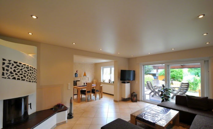 beige satijnen stretchplafond