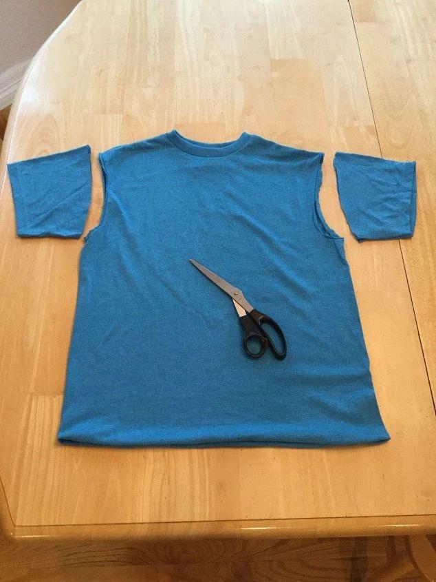 cutting the sleeves