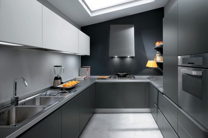 keukeninterieur in donkergrijze tinten