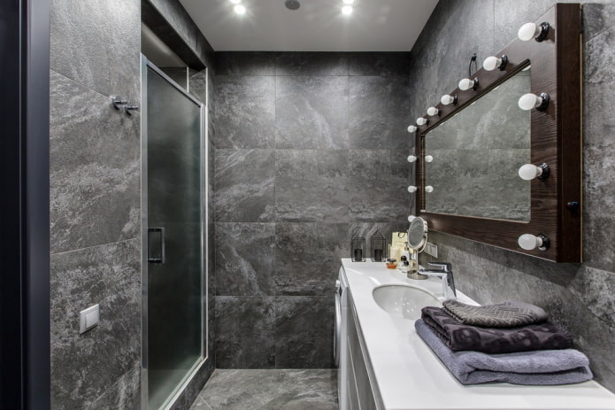grijs badkamerinterieur in loftstijl