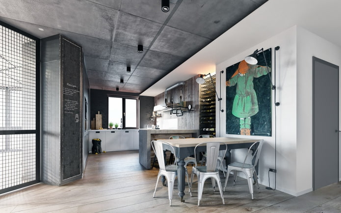 grijze plafondbekleding in loftstijl