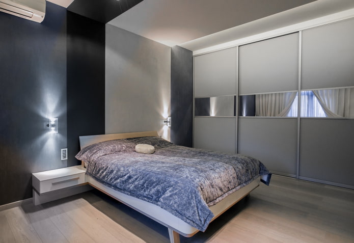 schuifdeurkast in het slaapkamerinterieur in een moderne stijl